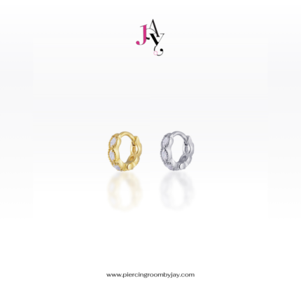 (Pre-order) 14K Solid Gold Marquise CZ eternity Huggie Hoop 6mm diameter (ราคาต่อชิ้น)